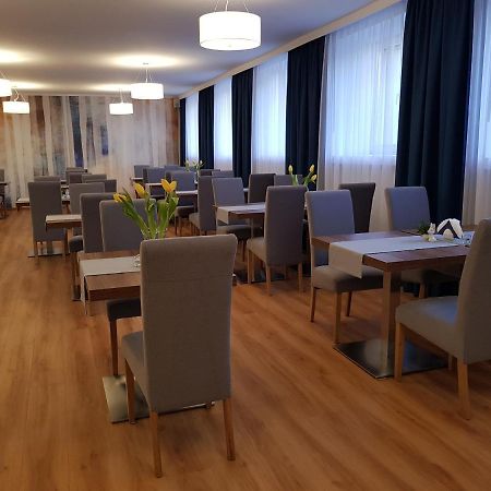Brojan Hotell Jaworzno Eksteriør bilde