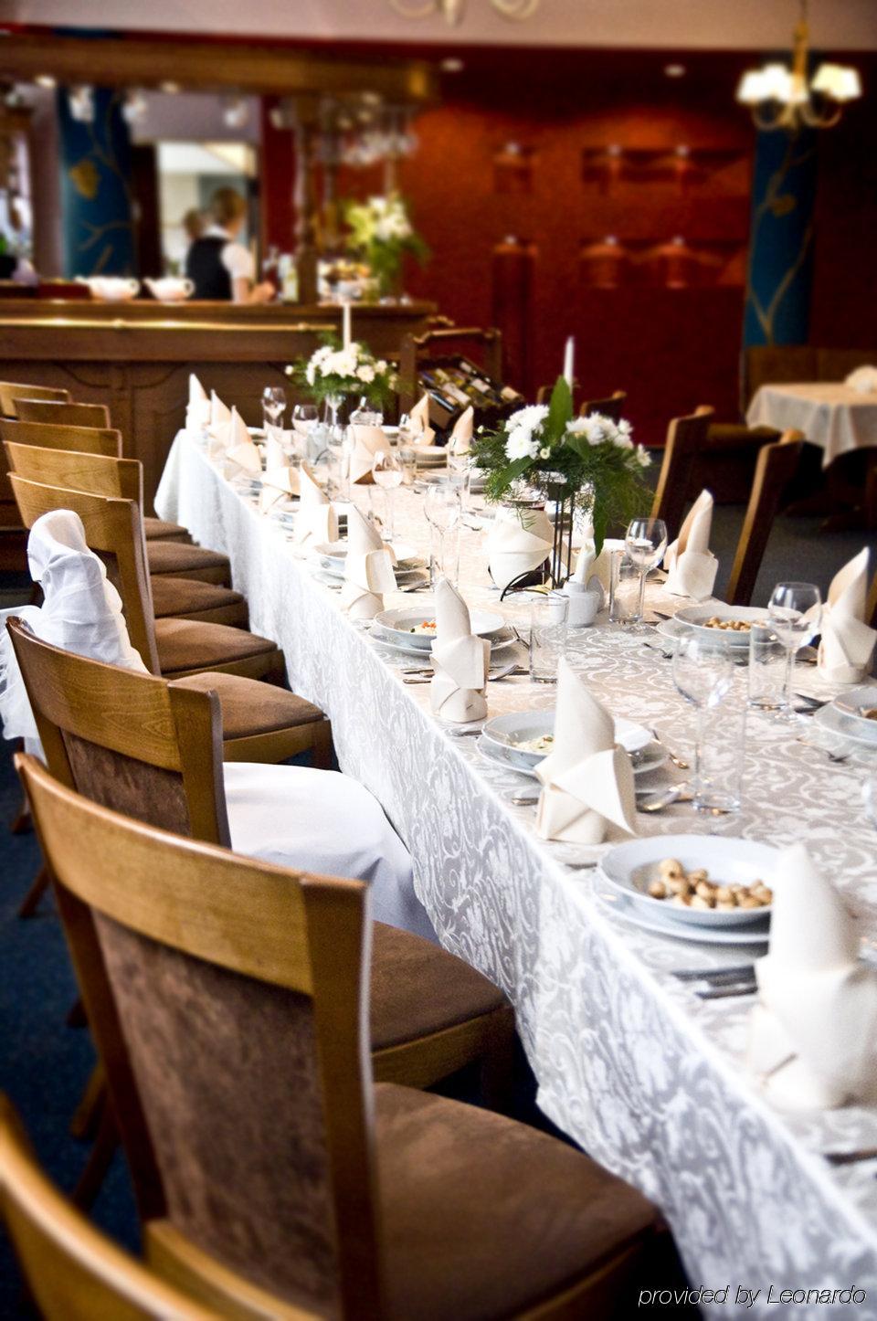 Brojan Hotell Jaworzno Restaurant bilde
